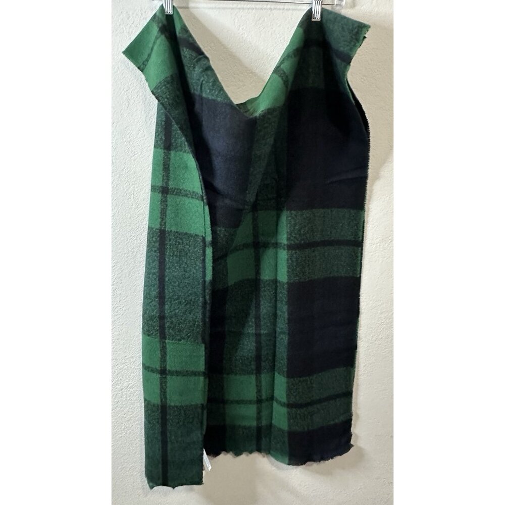 Old Navy Green Plaid Women’s Rectangular Scarf Size 80”X28”